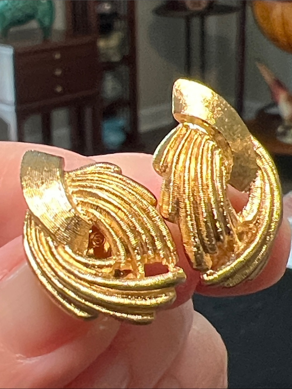 Vintage Monet Signed Ornate Gold Clip-on Earrings